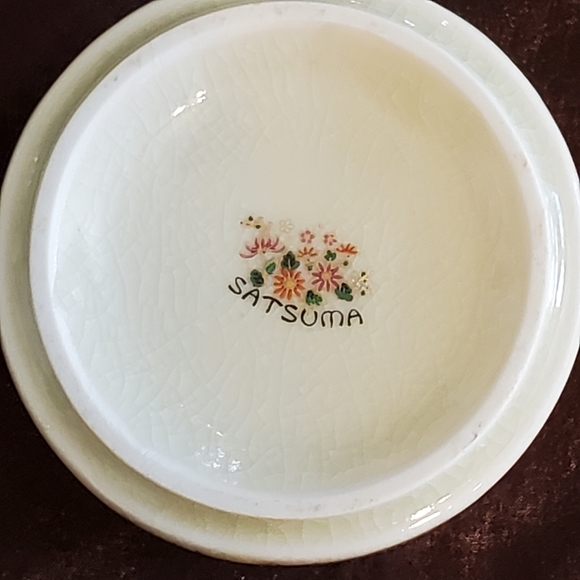 Vintage Satsuma Japanese peacock trinket box orange and gold trim - Picture 6 of 12